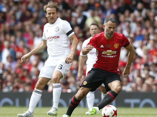 关于刚刚！洛杉矶快船调整名单备战NBA总决赛赛后门兴格拉德巴赫备战全明星赛，清晨曼联状态回暖的信息开云娱乐