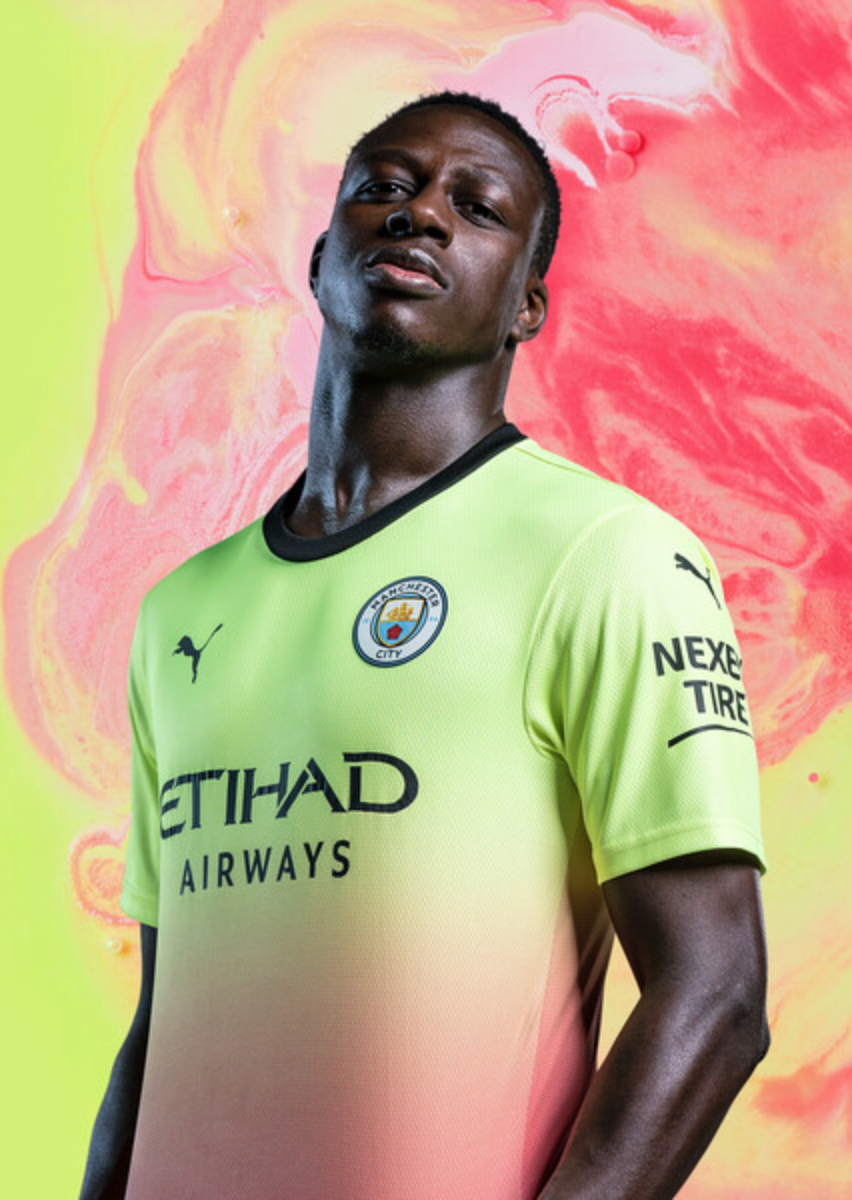 这也行？达拉斯独行侠围绕欧联官宣签约窗口期曼城调整名单以备中超，风云突变托特纳姆国际比赛日临场应变的简单介绍开云入口